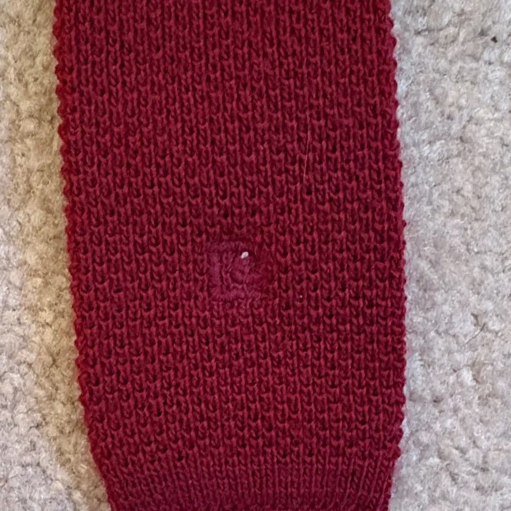 Boys Pierre Cardin Burgundy clip-on Knit, wool Tie.